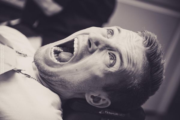 32 Thoughts I Had When I Was Getting My Wisdom Teeth Surgery