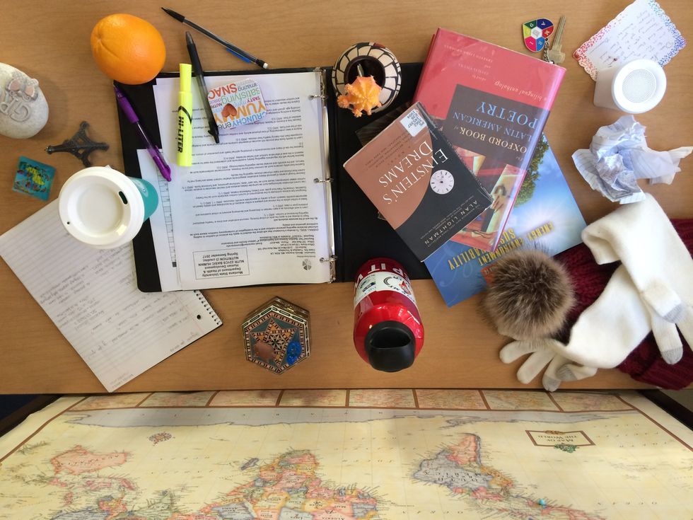 You Should Consider Minimalism Before You Become The Next Star Of 'Hoarders'