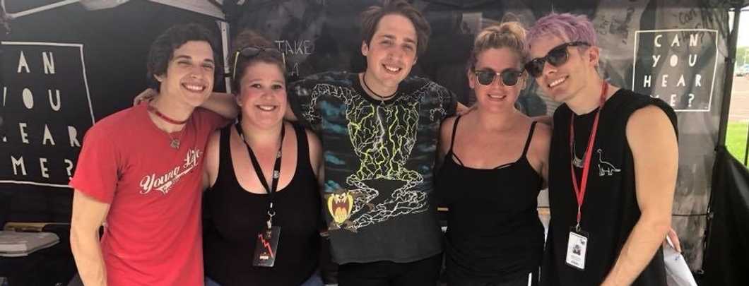 13 Things You Should Know Before Dating The Girl Who Loves Music