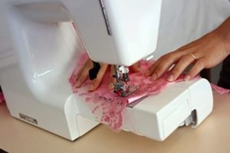 Obtaining a wonderful New Home Sewing Machine