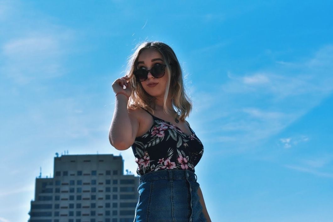 15 Signs That You're The 'Mom Friend' Even Though You Don't Have Any Children