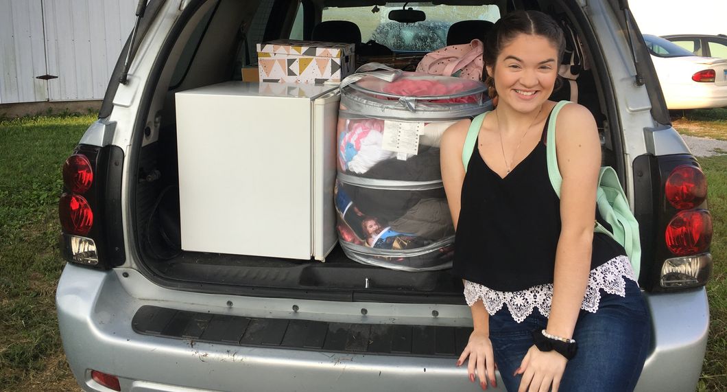 Moving Into College As A Freshman Is Total Madness