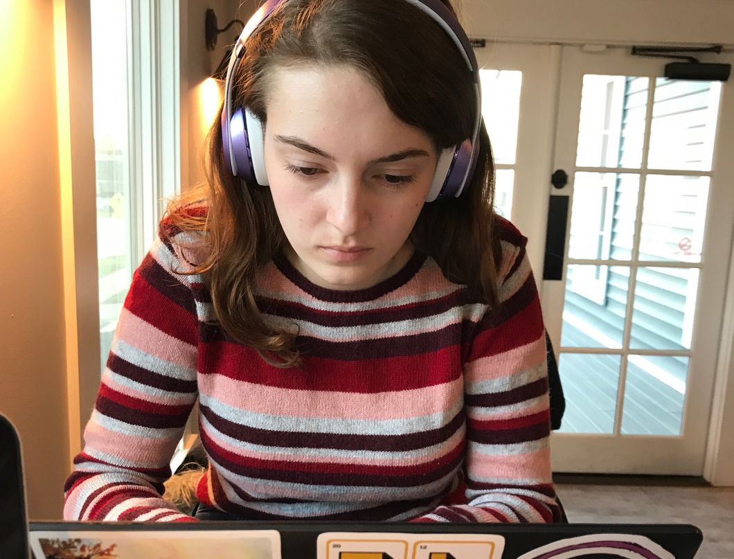 What It's Like Being An Introvert In An Extroverted Major