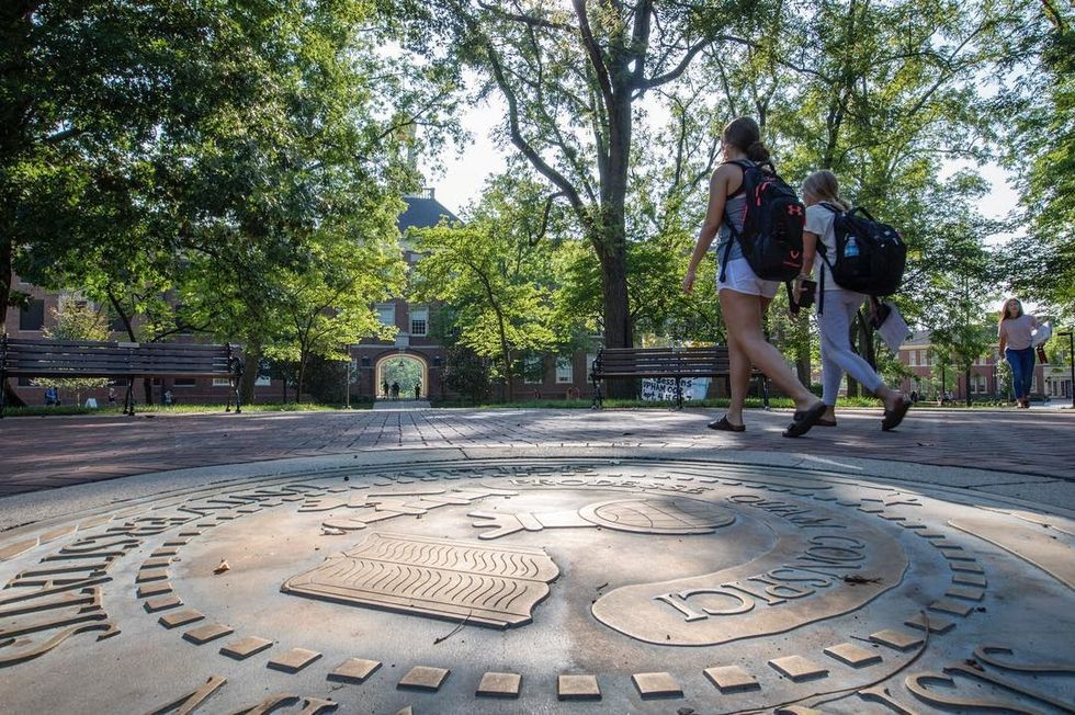 'Why Am I Taking This Class?' And 9 Other Thoughts You WILL Have During Syllabus Week