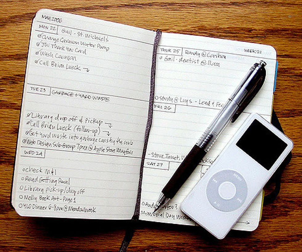 7 Ways To Stay Focused In School While Also Working