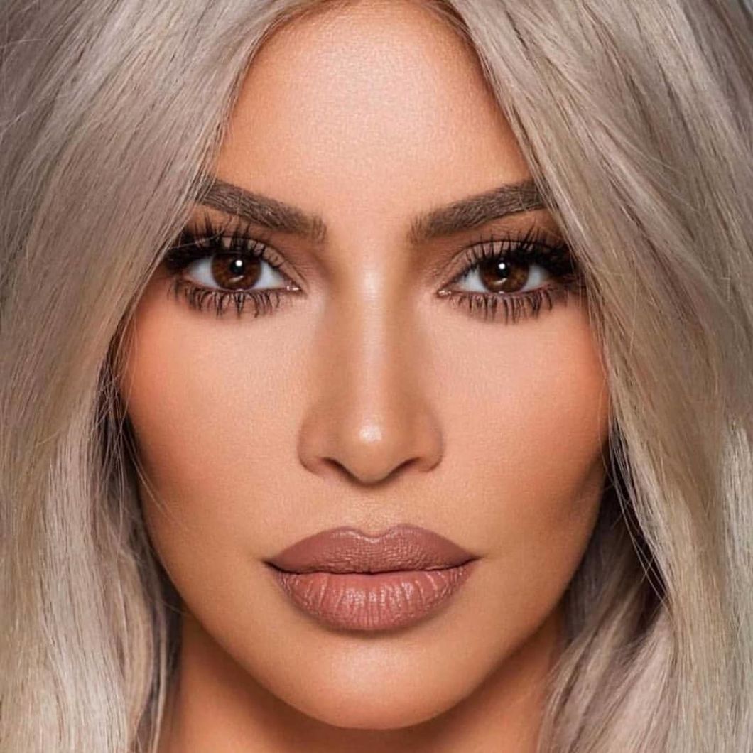 7 Celebrity Makeup Tutorials For Back To School