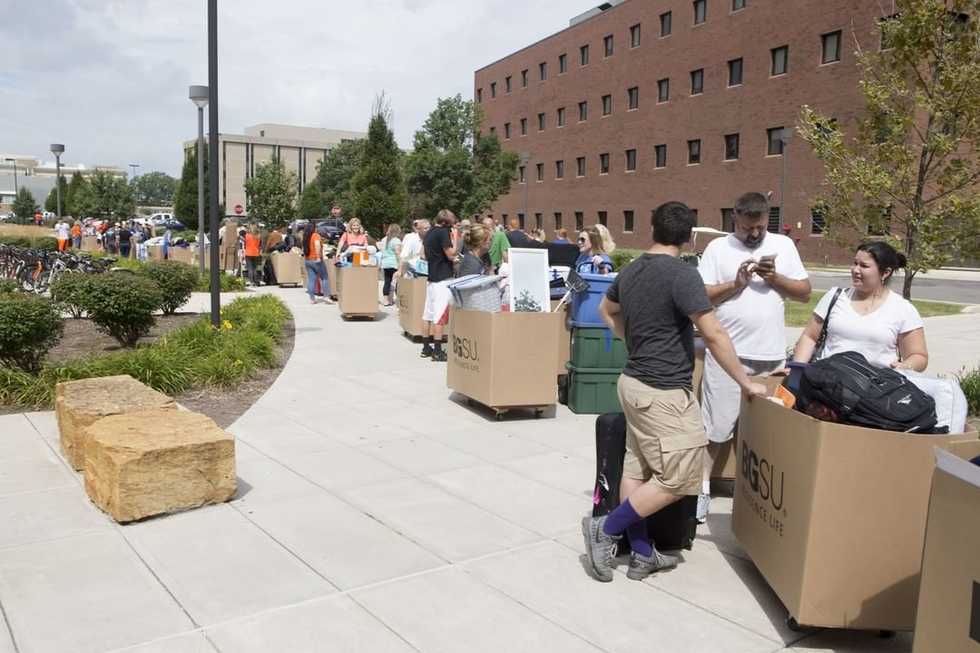 The 7 Most Essential Dos And Don'ts Of Packing For Freshman Year