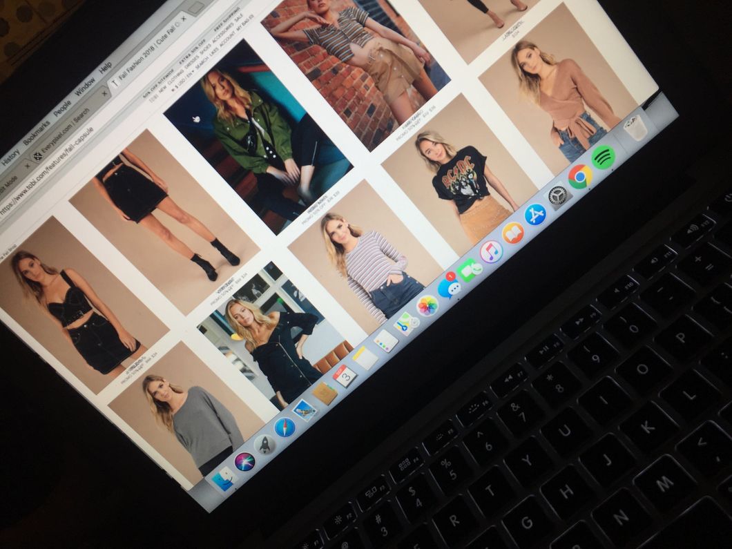 I've Got A Love/Hate Relationship With Online Shopping But I'll Never Stop