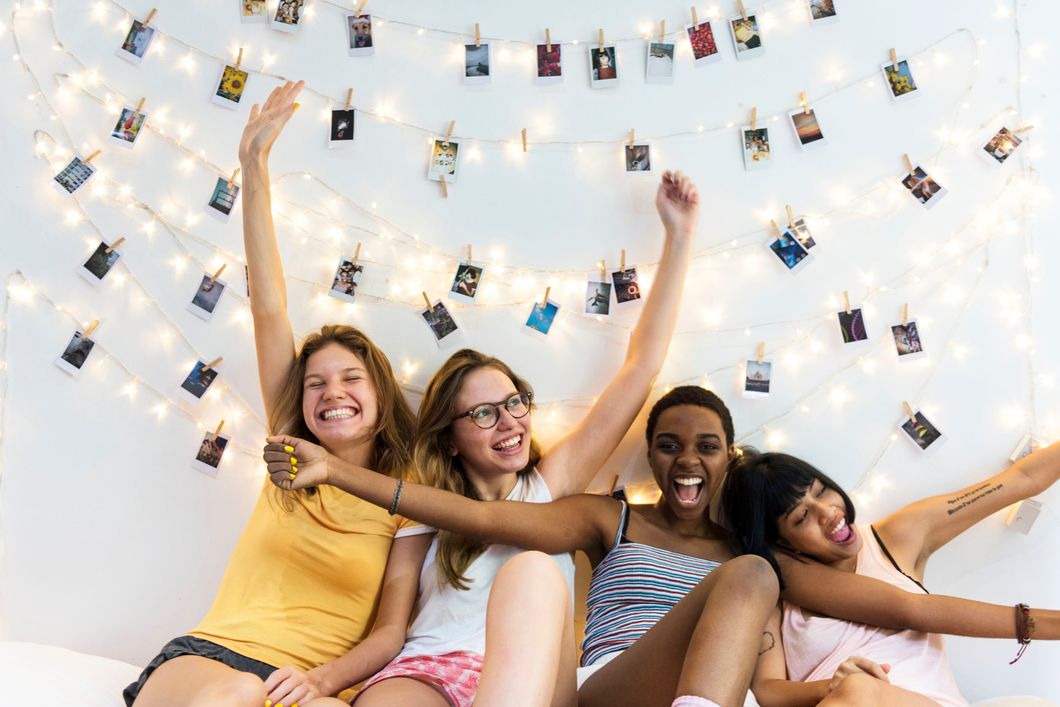 11 Different Apartment Ideas That Will Help You Bond With Your College Roommates