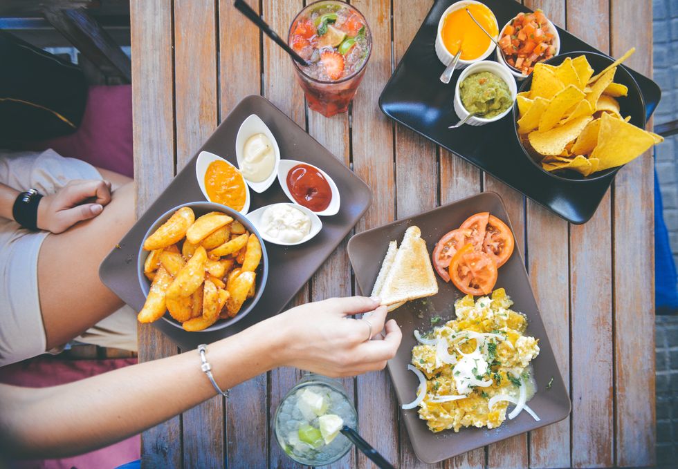 6 Unexpected Ways You're Food-Shaming Your Friends