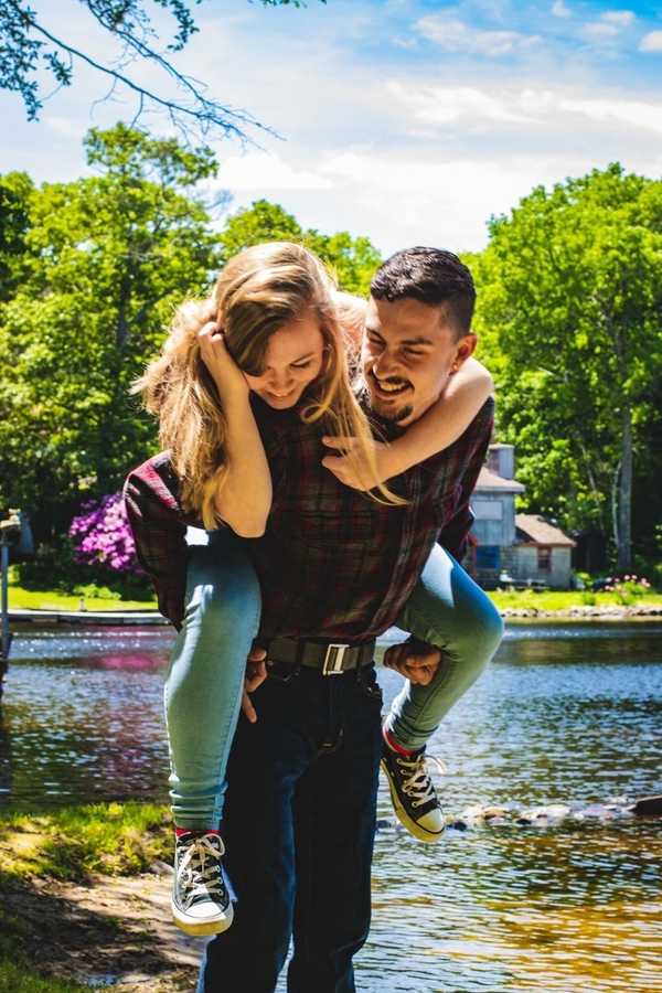 28 Country Songs For When You Miss Your Boo That Take You Back To 'That Mango-rita You Were Drinkin'