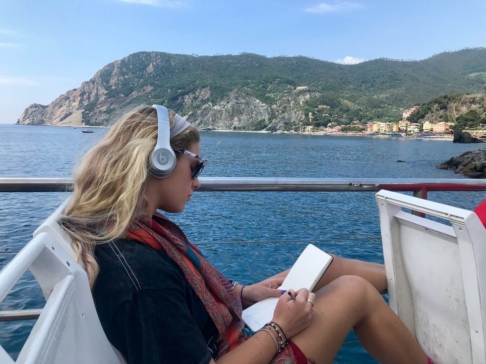 Sometimes Being The 'Hyped' Friend Actually Sucks, Because Being On 24/7 Is Exhausting