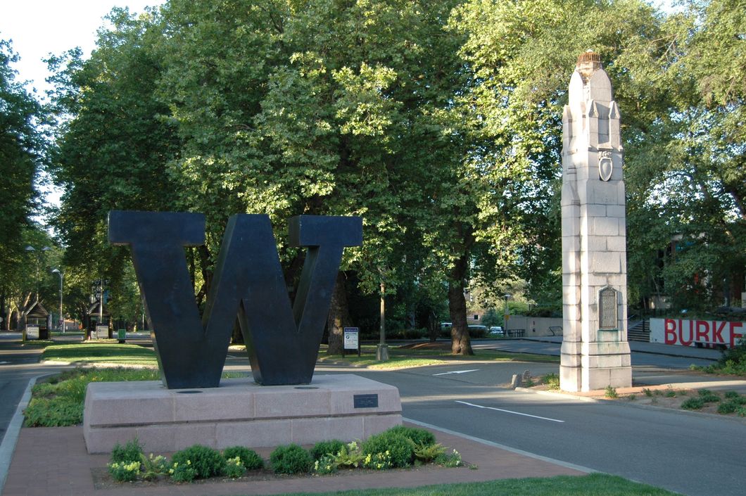 The Top 5 Reasons Why UW Is The Best School Out There