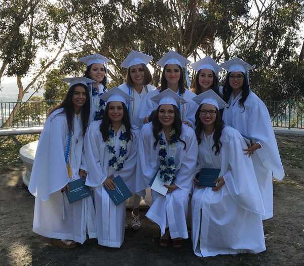 8 Things You Know If You Went To An All-Girls High School