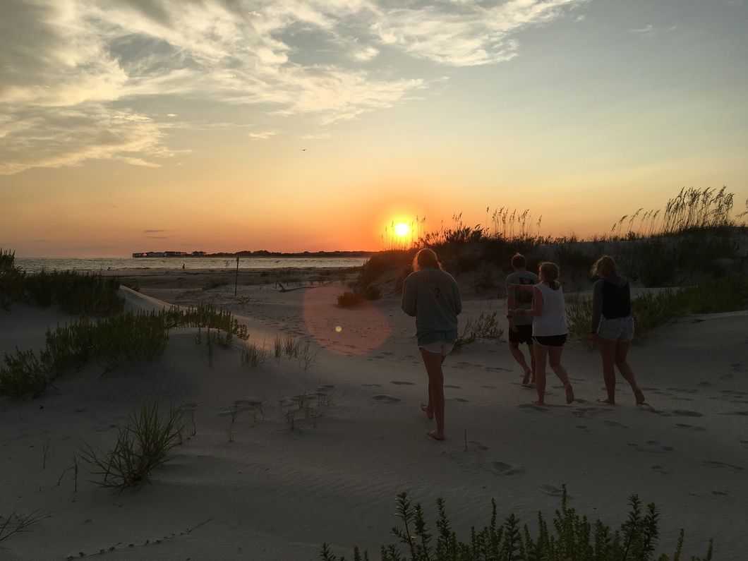 15 Thoughts That Flood Your Mind When You Evacuate From Possibly The Biggest Storm To Hit North Carolina