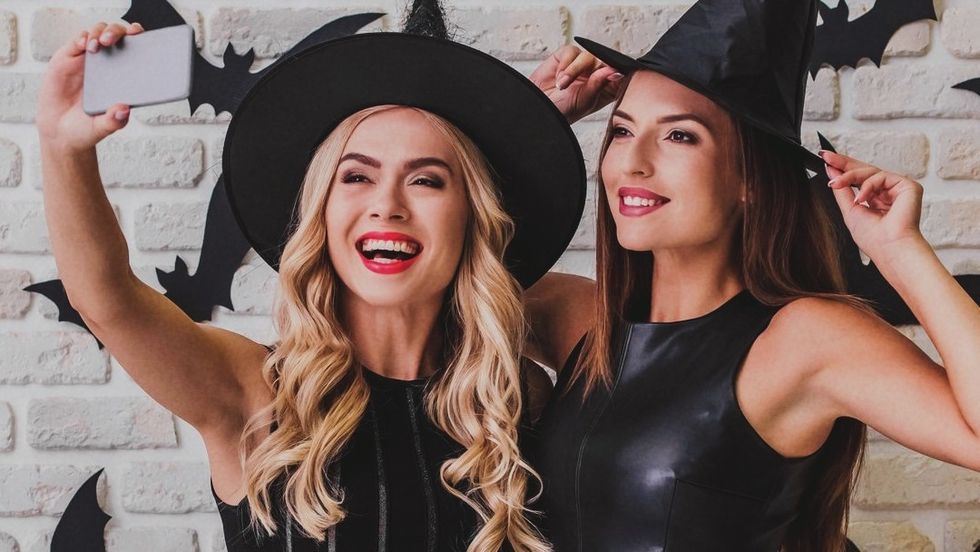 7 Autumn Things You Should Do Before Cuffing Season, Whether You're Cuffed Or Not