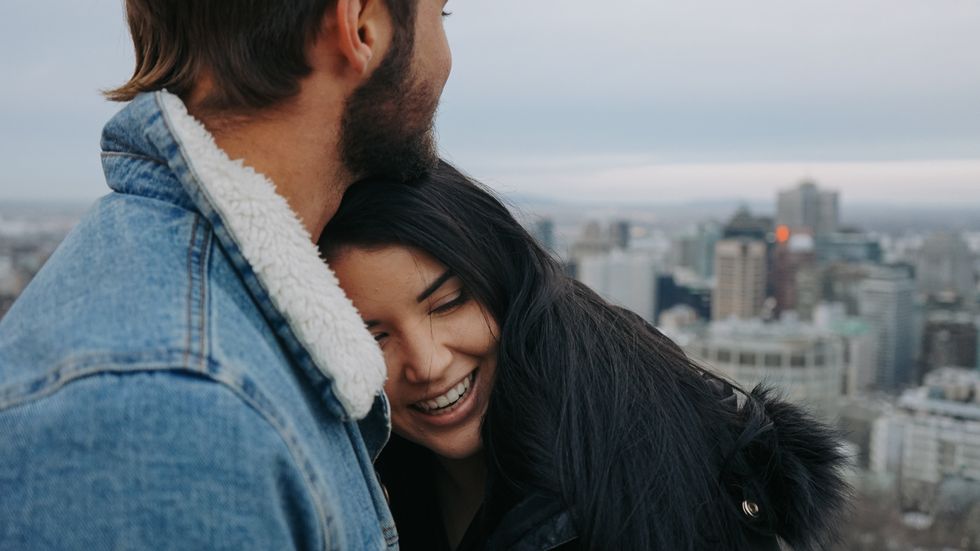 6 Signs He’s Definitely Trying To Cuff You This Cuffing Season
