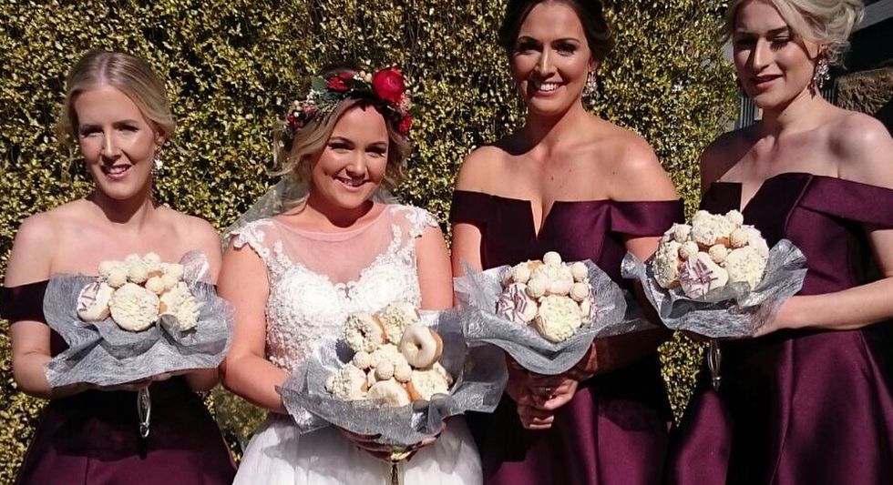 Brides Are Carrying Pizza And Doughnut Bouquets Down The Aisle And It's Been The Most Romantic Wedding Season Ever