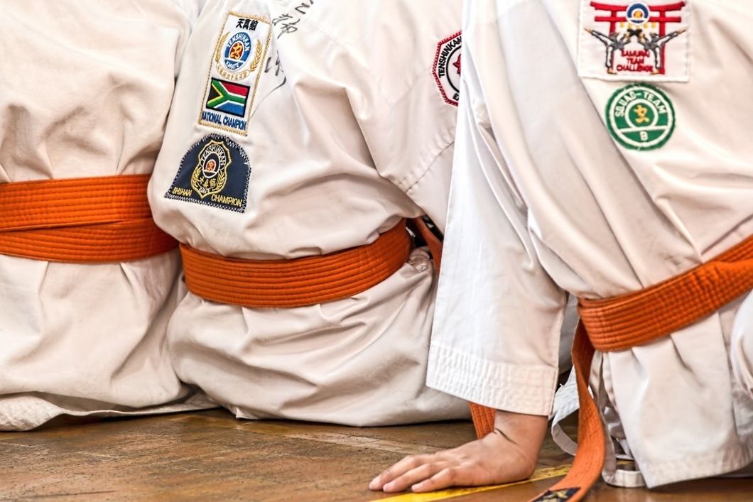 10 Benefits Of Your Child Training Martial Arts VS Team Sports