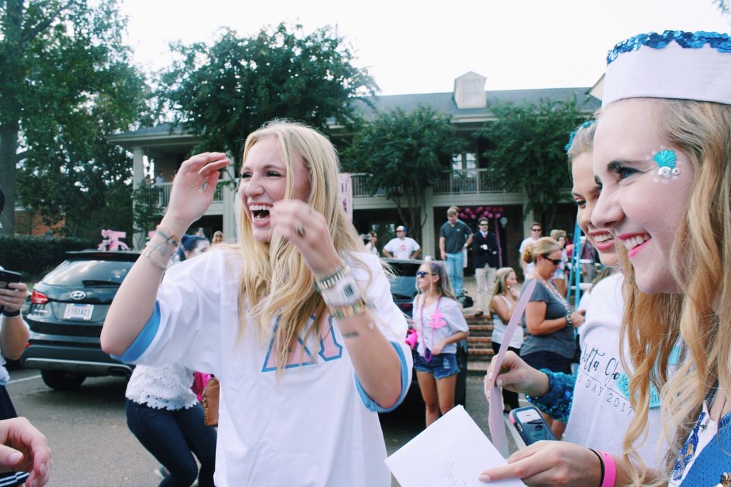 For Girls Entering Recruitment, Here's What You Really Need In A Sorority