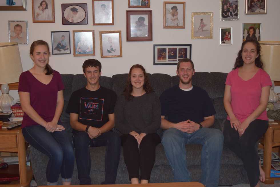 Being a Middle Child Sucks, But Sometimes It Has Its Benefits