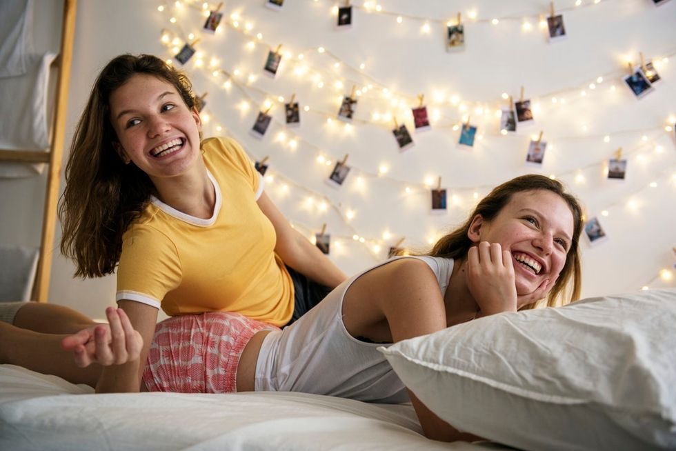 4 Ways College Students Can Make A Smart Dorm Room Without Breaking The Bank
