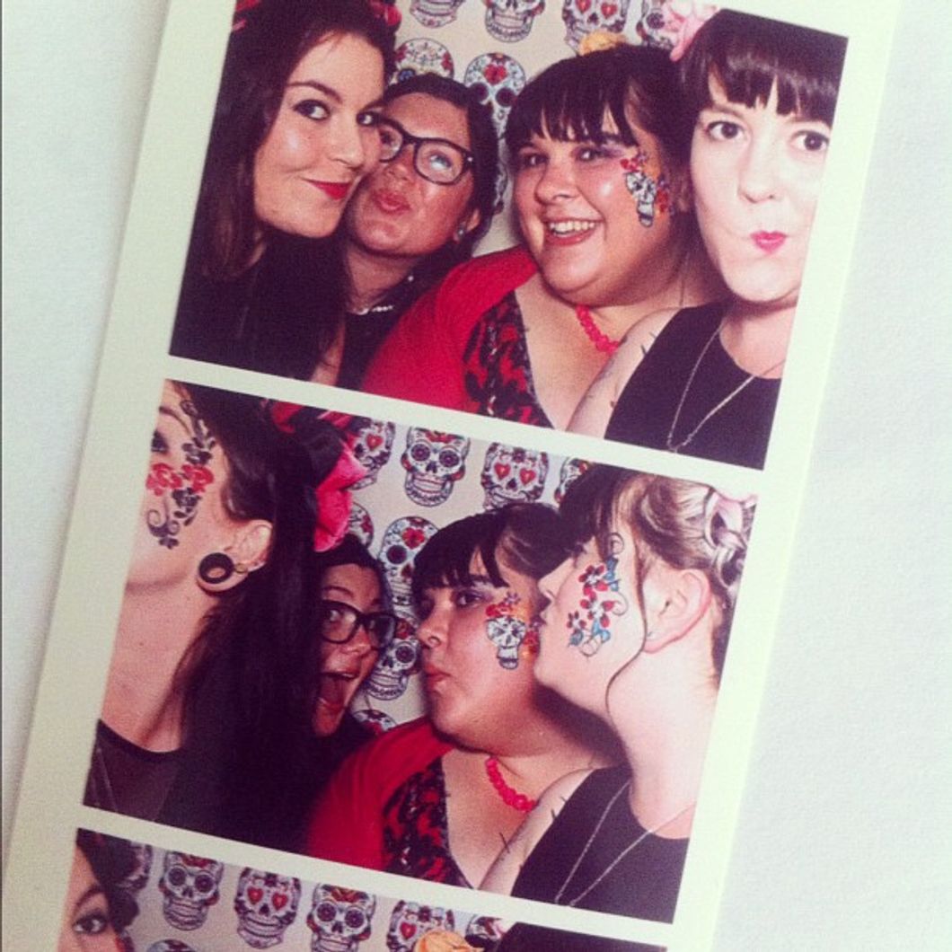 Girls' Night Is For The Girls, So Check Your Boyfriend Drama At The Door