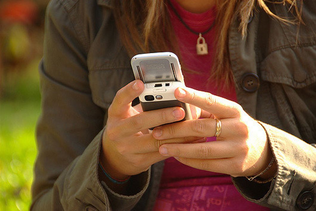 7 Reasons They Didn't Text Back, Probably