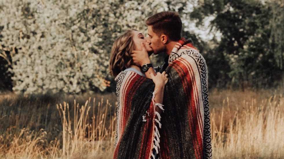 5 Things That Change AFTER You Date The Same Person For 365 Days Or More