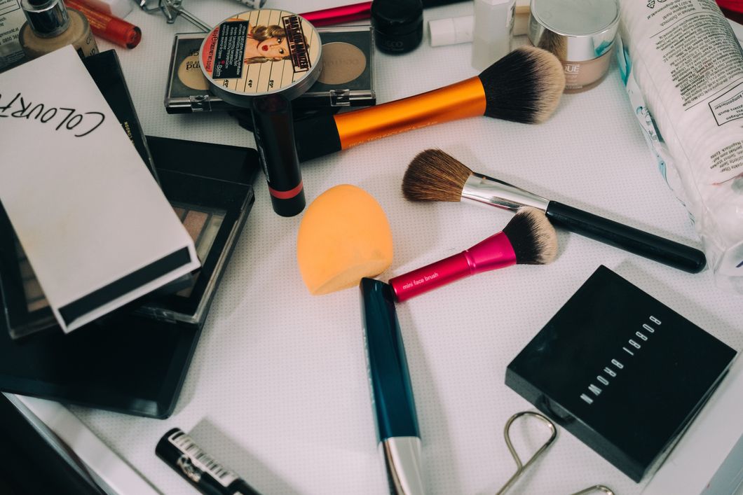 5 Essential Makeup Products For The Busy And Broke College Student