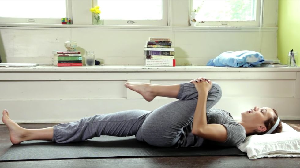 6 Legit Yoga Routines College Students Can Do In The Comfort Of Their Dorm Room