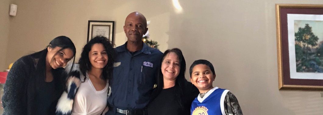 Thank You To The 4 People Who Never Left Me, No Matter How Much I Pushed Them Away