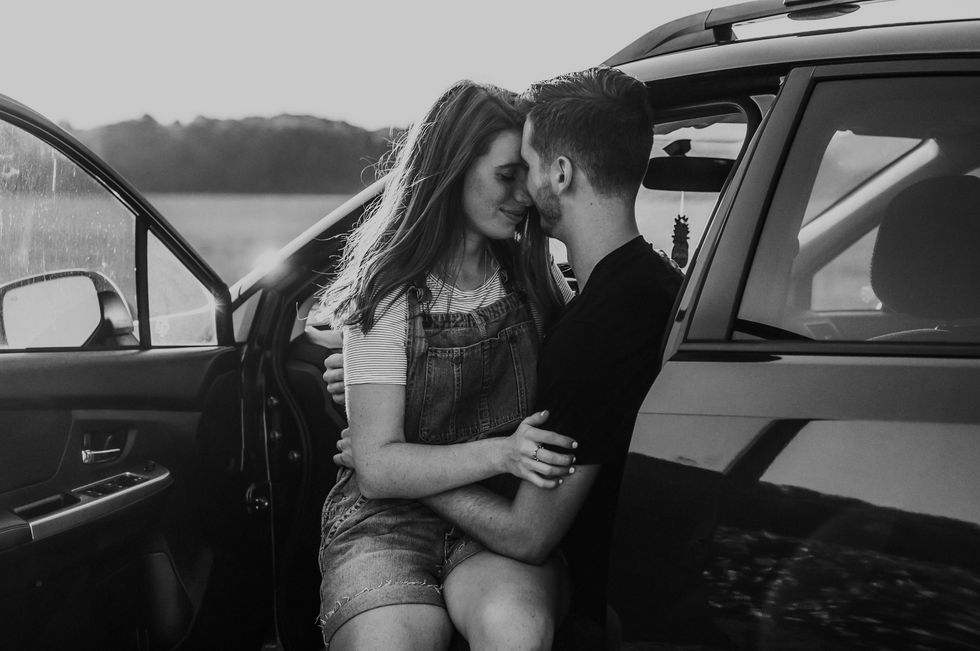 Long-Distance Relationships Suck But True Love Makes It Worth It