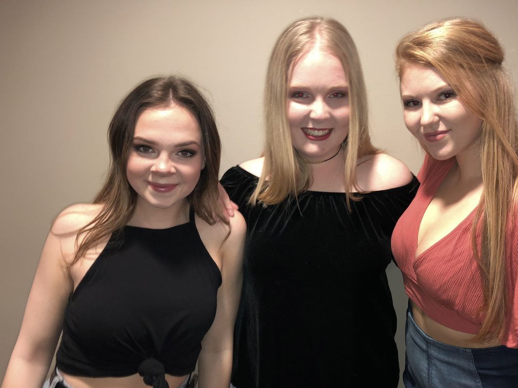 8 Affirmations For The Girl Who Prefers To Stay In While Her Friends Go Out