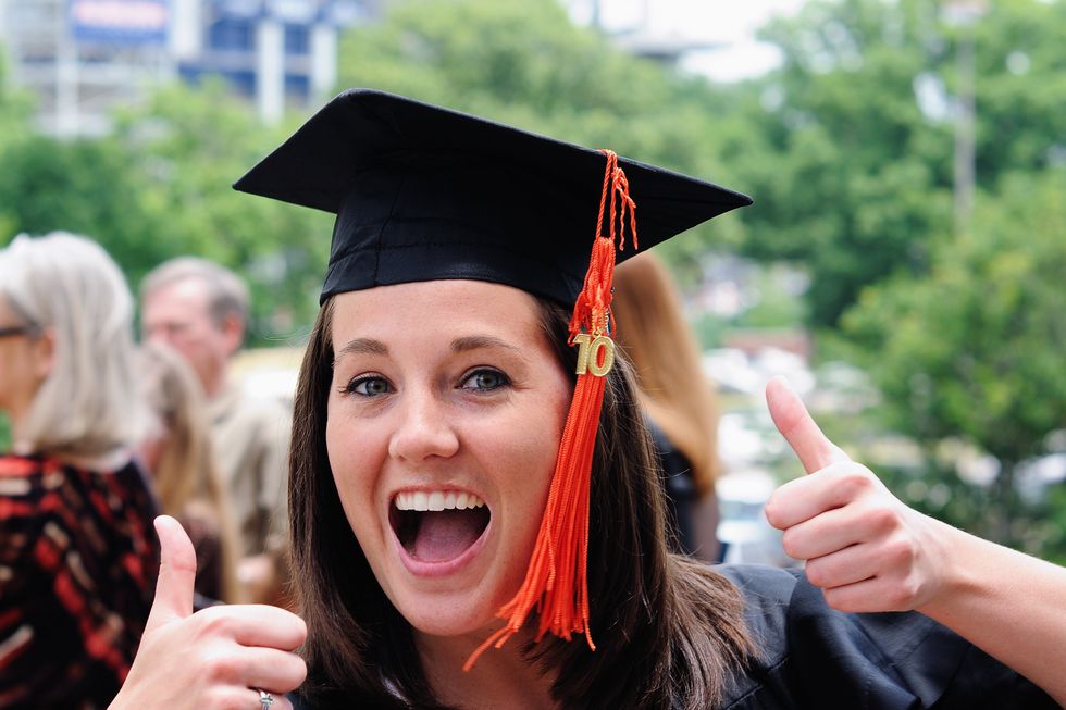 10 Things Every Millennial Woman Should Master BEFORE Leaving College