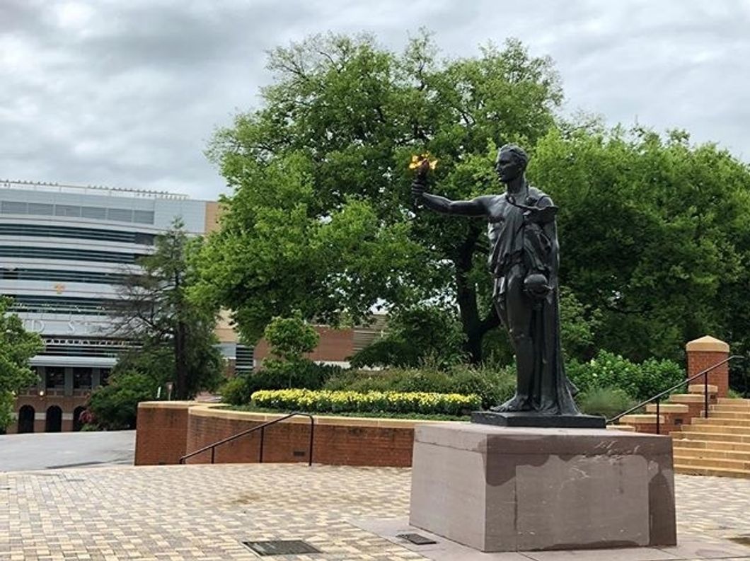 Dear Fellow Vols, It's Time We Started Acting As Torch Bearers