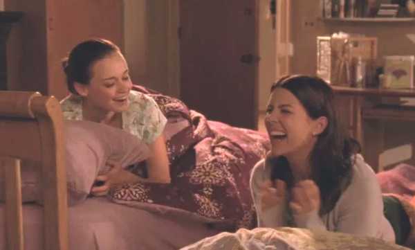 12 Times Calling Your Mom In College Was Totally The Move