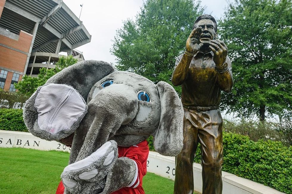 11 Bama-ween Costumes You Can Roll With If You Love The Tide