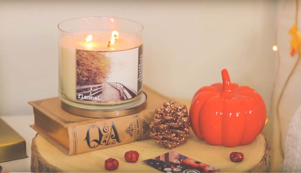 5 Easy Ways To Decorate Your Dorm Room For Fall