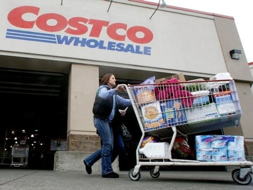 7 Reasons Costco Is Every College Kid's Real Bae