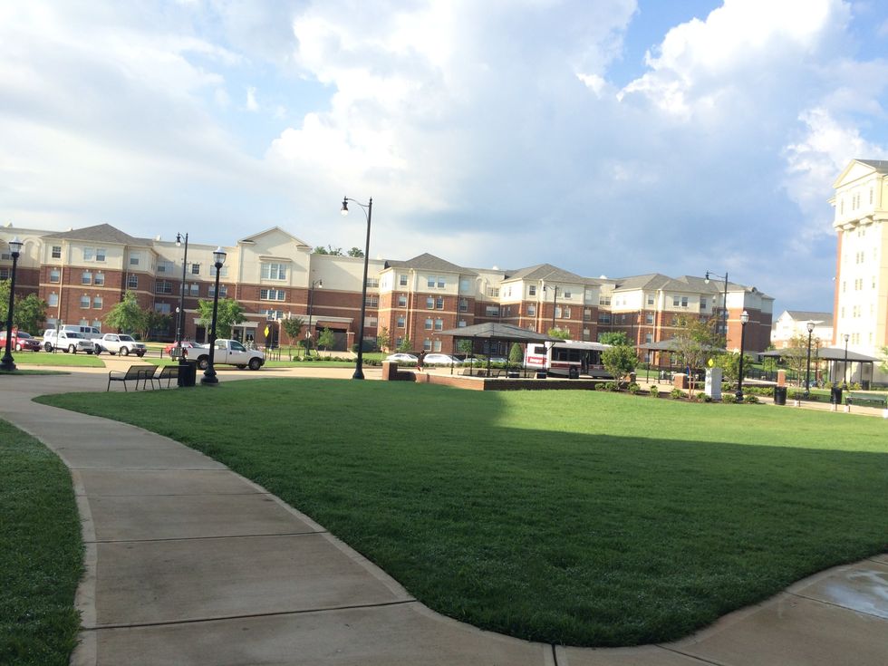 Yes, I Am A Freshman At UA And Living In A Dorm Is The Best Experience