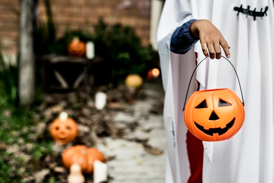 Dear Broke College Student, These Are The Only 13 Costumes You Need To Choose From