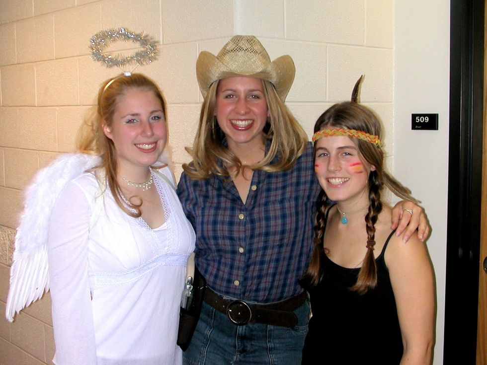 13 Basic Costumes Completely OVERDONE By College Girls, So Please Just Don't