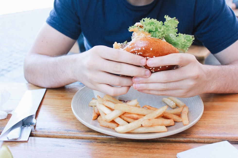 4 Reasons You Really Ought To Cut Back On Eating Out For All Your Meals