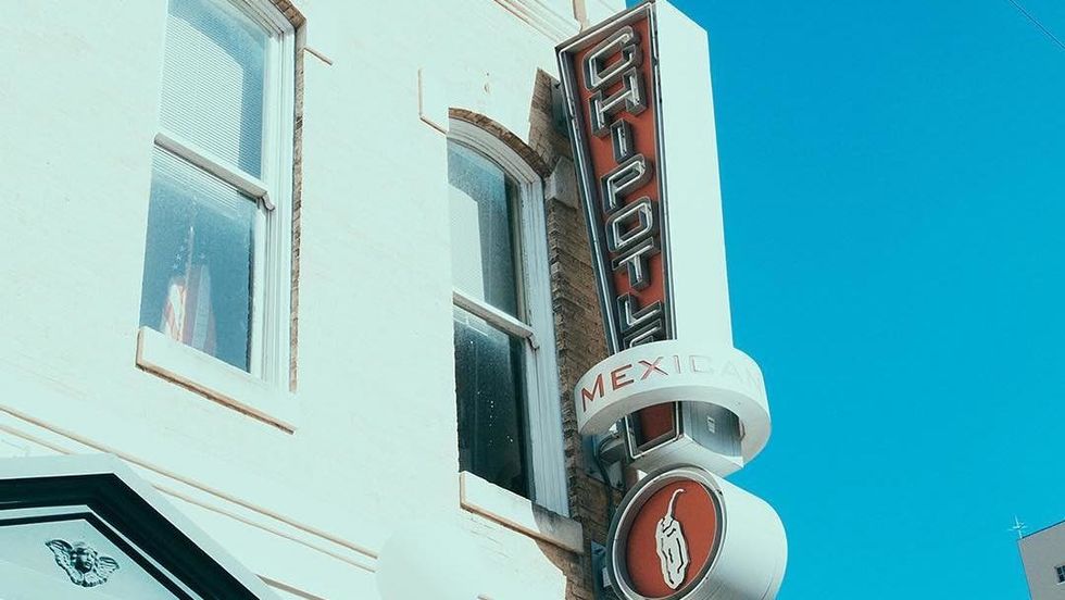 11 Restaurants Every College Student Wishes Had Drive-Thru Options