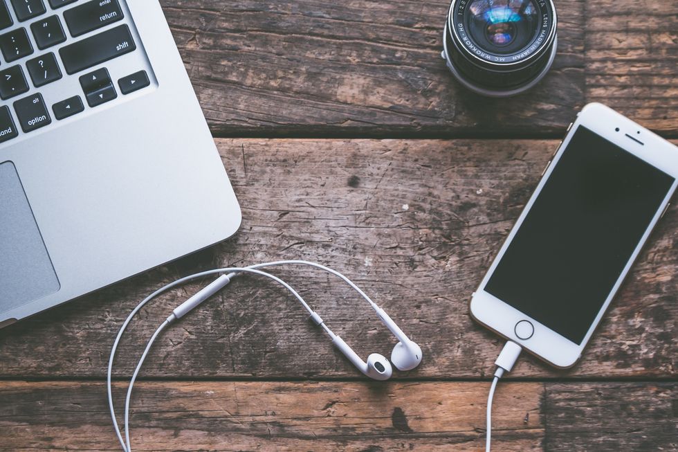 5 Podcasts You Don't Want To Miss Each Week