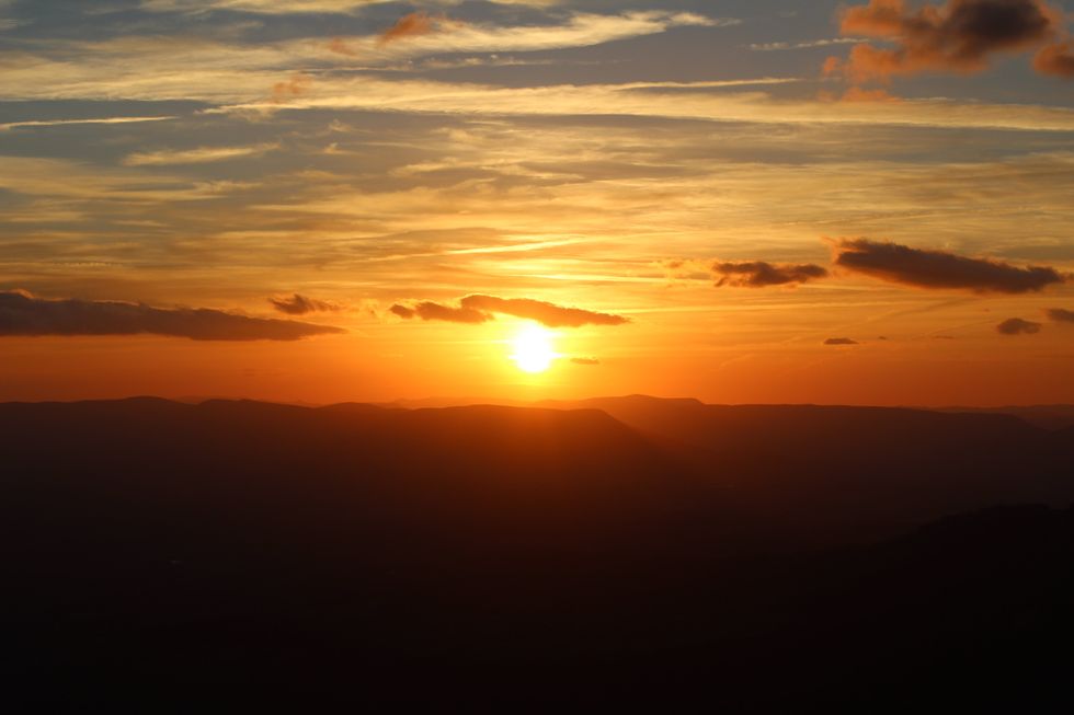 21 Thoughts That Barge Into Your Mind, But Only When You're Trying To Fall Asleep