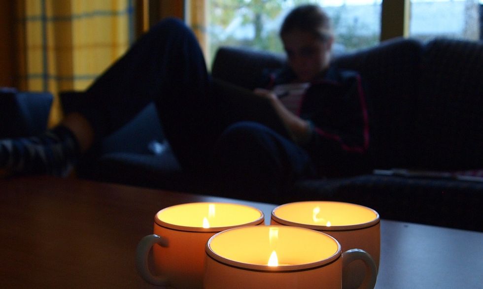 10 Clutch Things Every 'Warm Weather Girl' Needs To Tolerate And Survive Winter