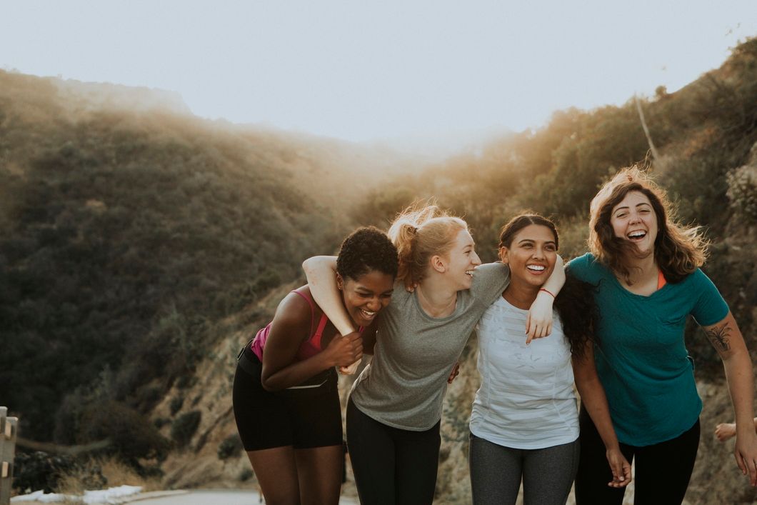 10 Signs That Prove You're The Mom Friend In Your Friend Group