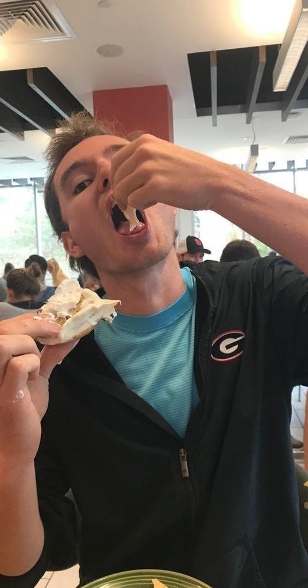 The Science Behind Eating With Our Hands